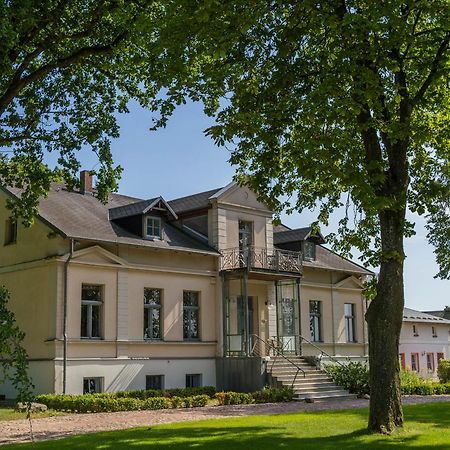 Gutshof Gross Behnkenhagen Lägenhet Exteriör bild