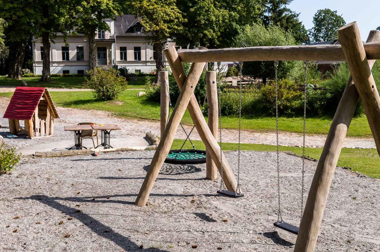 Gutshof Gross Behnkenhagen Lägenhet Exteriör bild