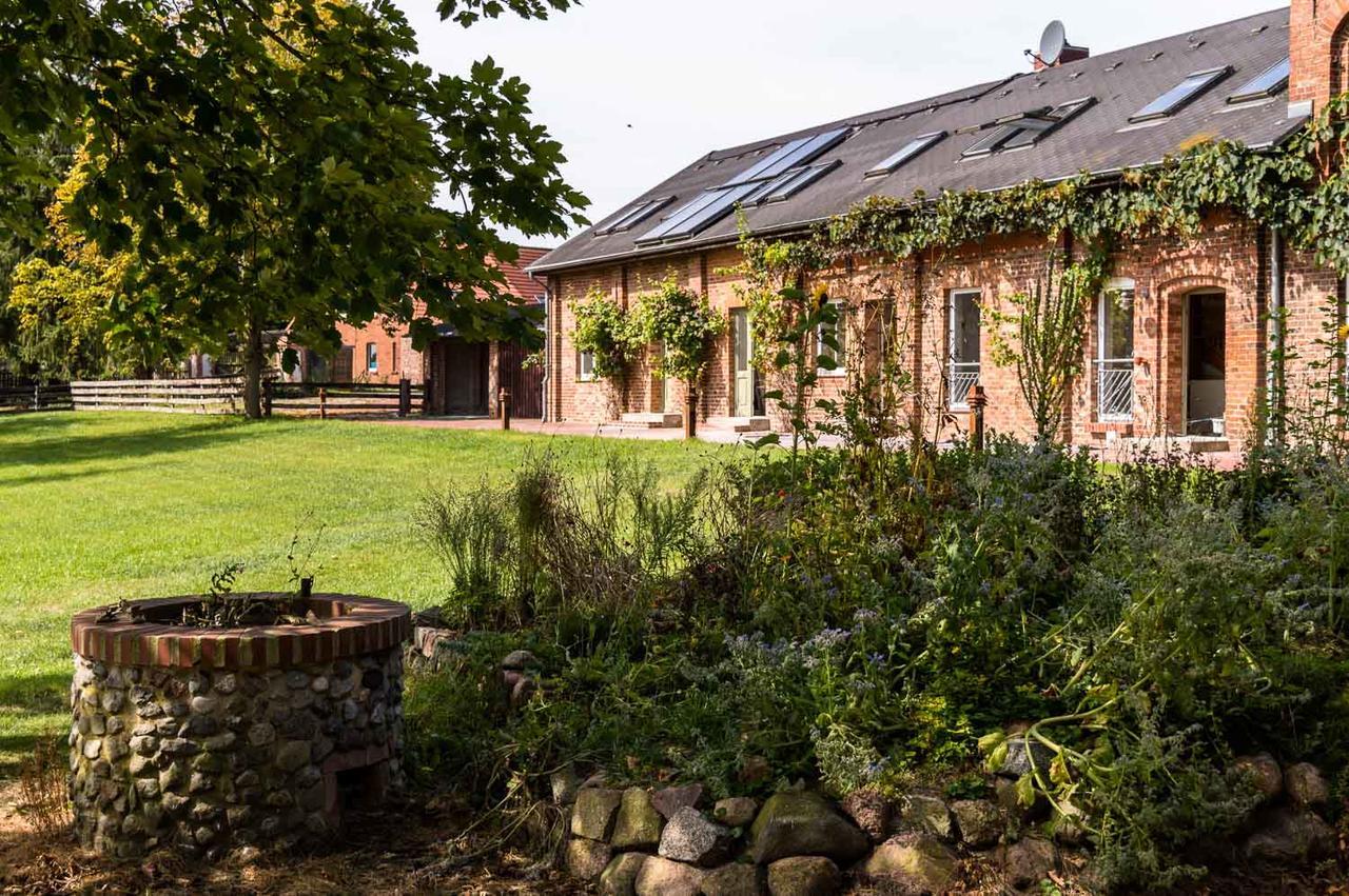 Gutshof Gross Behnkenhagen Lägenhet Exteriör bild